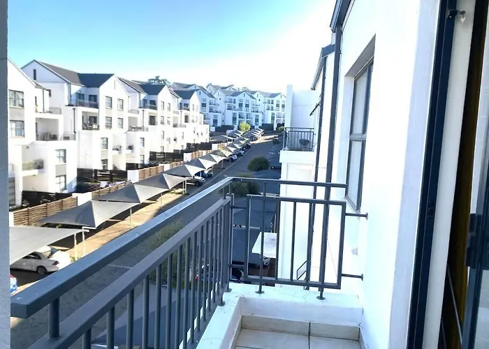 Stanley Views 1 Bed Apartment